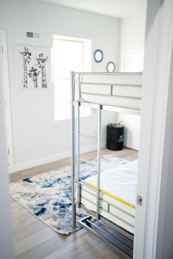 Comfy And Cozy 2bd, 2.5br Philadelphia